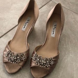 Nina shows - used for wedding